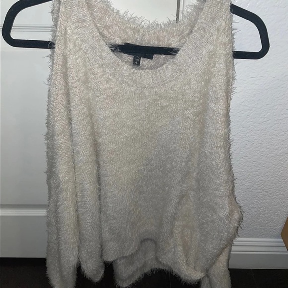 Express Furry sweater - Picture 2 of 3